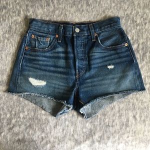 Levi Jean Shorts 501